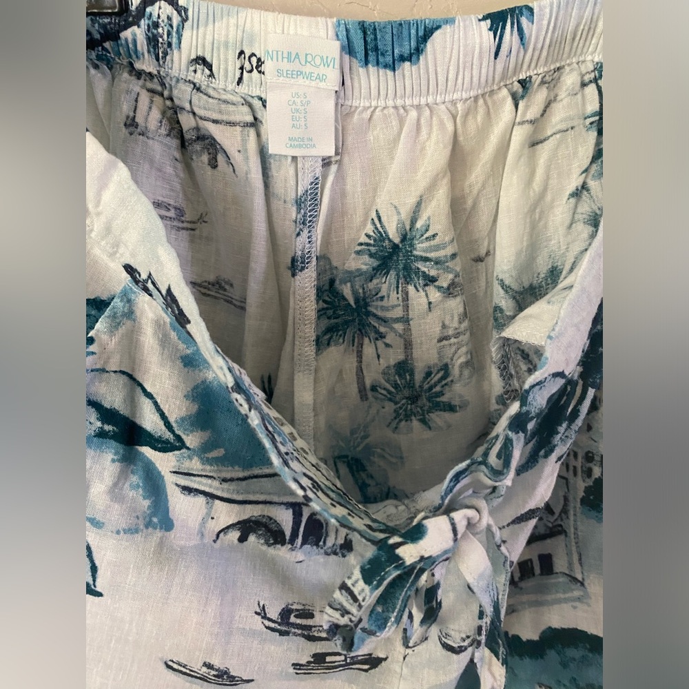 Cynthia Rowley Blue and White linen shirt and shorts set - Picture 5 of 15